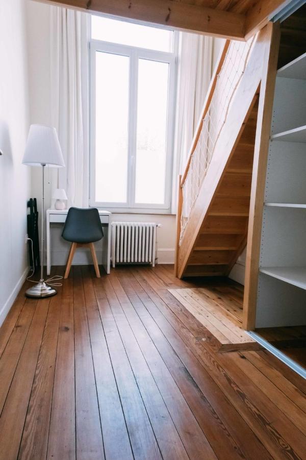 Charming Apartment With Terrace In Lille 里尔 外观 照片